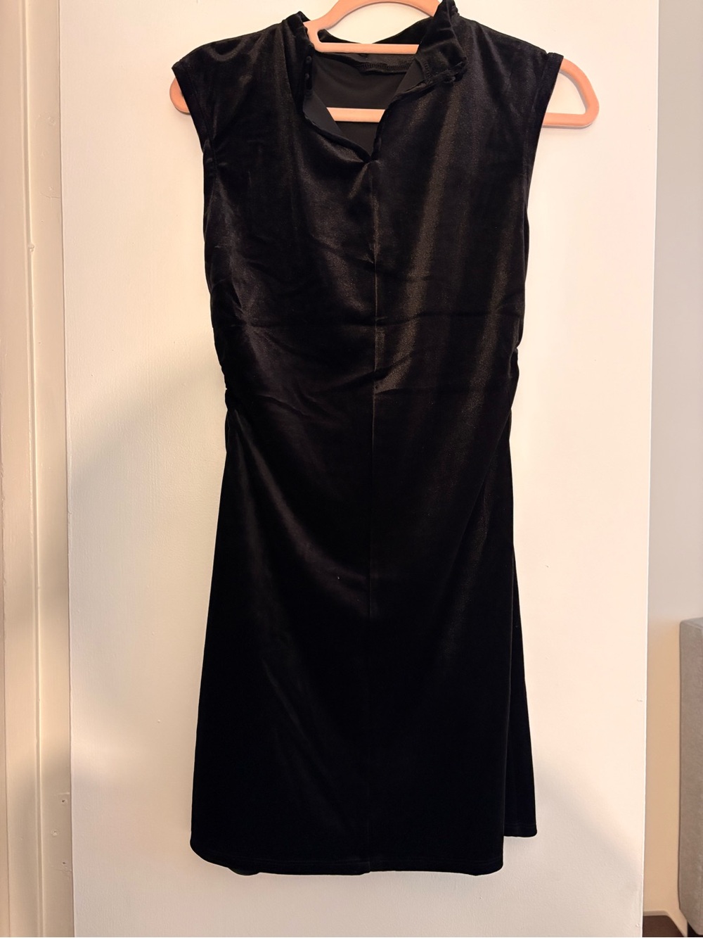 Elegant Black Velvet Midi Dress